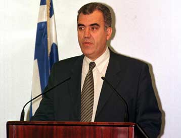 Αντεπίθεση Ρέππα στις κατηγορίες της ΝΔ για αδιαφανείς σχέσεις της κυβέρνησης με τα ΜΜΕ