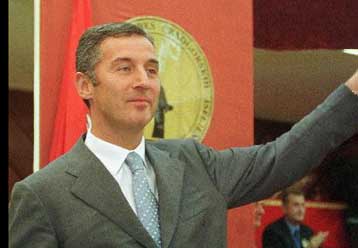 Ο Τζουγκάνοβιτς δεν θα εμποδίσει τη διεξαγωγή των γιουγκοσλαβικών εκλογών στο Μαυροβούνιο