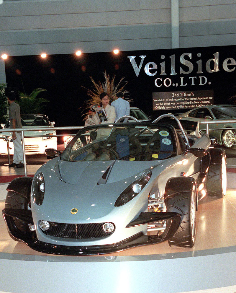 Μέχρι τη… Σιγκαπούρη έφτασε η χάρη της Lotus 340R