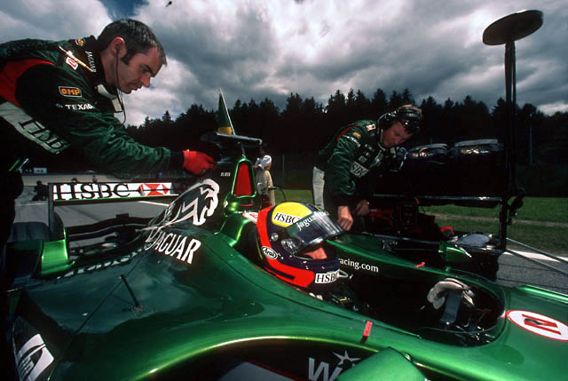 Formula 1: Και επίσημα πλέον ο L.Burti στην Jaguar