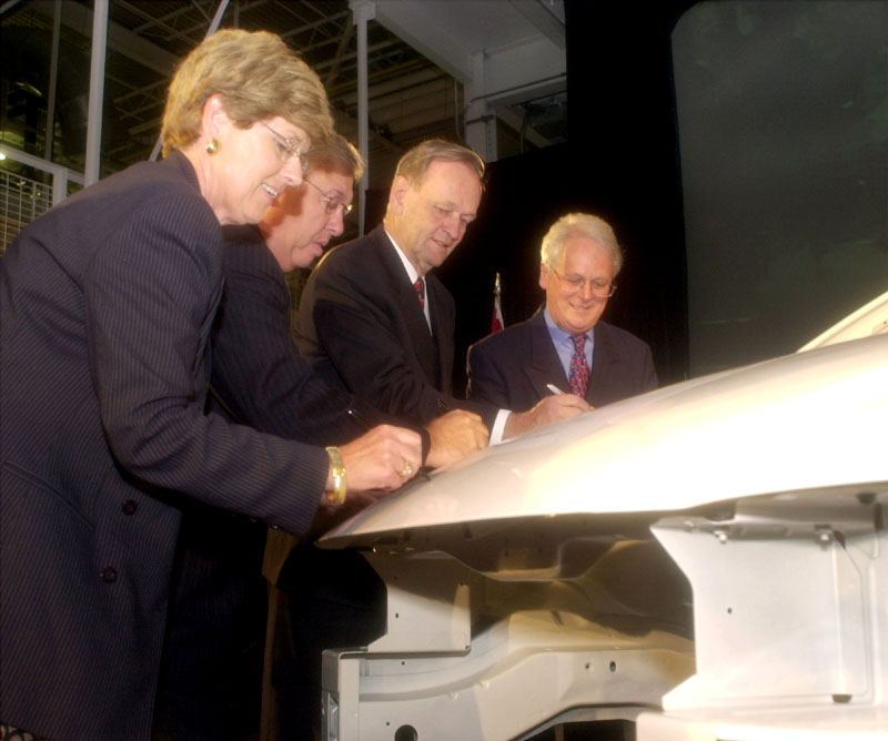 Η DaimlerChrysler επενδύει στην έρευνα για την ασφάλεια