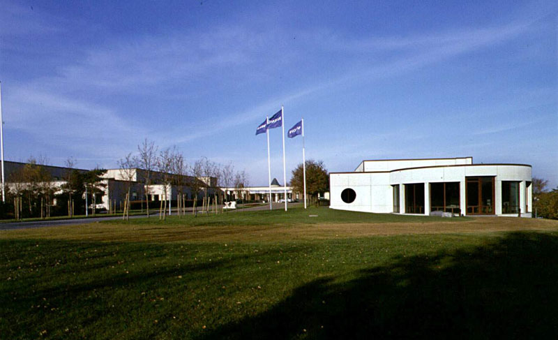 Επεκτείνει τα επιχειρηματικά της σχέδια στην Πολωνία η Volvo