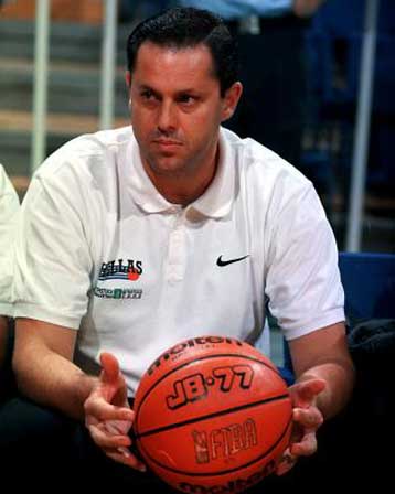 Φαβορί για τη θέση του βοηθού του Πετρόπουλου ο Σταυρόπουλος