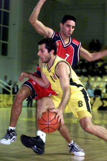 Μεγάλη εκτός έδρας νίκη του Αμαρουσίου επί της Πιβοβάρνα με 77-93