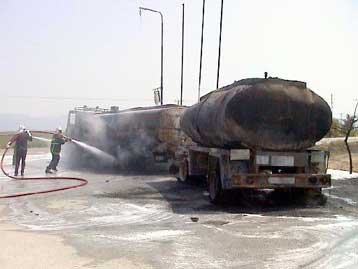 Έκρηξη βυτιοφόρου στην Πάτρα με δύο τραυματίες