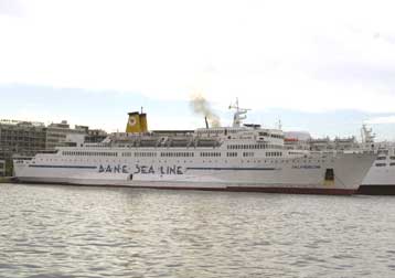 «Ναυμαχία» για τις νέες άδειες σκοπιμότητας<i>Βολές Έβερτ για τα δάνεια στην MFD</i>