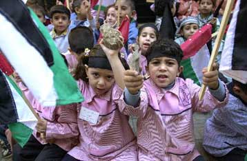 Μεγαλώνει ο κύκλος του αίματος στη Μέση Ανατολή<i>Διεθνή διάσκεψη ζητούν οι Παλαιστίνιοι</i>