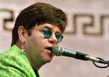 Σερ Έλτον Τζον εναντίον των οικονομικών του συμβούλων