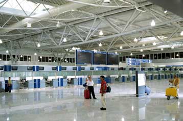 Και με φυσικό αέριο θα τροφοδοτείται το αεροδρόμιο Σπάτων