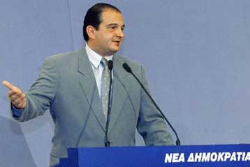 Υπέρ της εκλογής Προέδρου Δημοκρατίας από το λαό το 62,1% των πολιτών<I>Ο Κ.Καραμανλής δημοφιλέσ