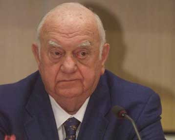 Ικανοποιημένος ο Αντριου Αθενς από τις εξαγγελίες του Γκορ για το Κυπριακό