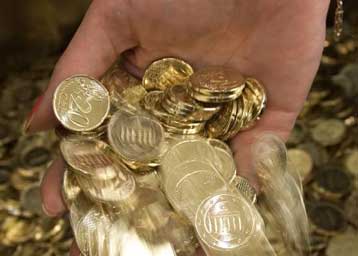 Στα 3,84 τρισ. δραχμές ανέβηκε το εμπορικό έλλειμμα τους επτά πρώτους μήνες του 2000