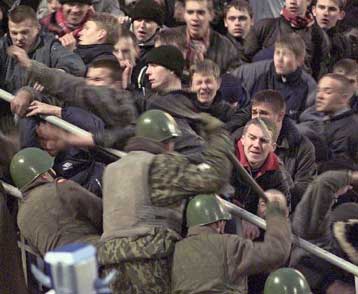 Τα πανηγύρια για τη Σπαρτάκ Μόσχας επισκιάστηκαν από θάνατο οπαδού