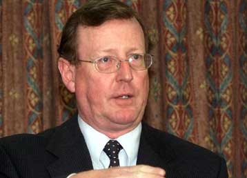 Σε νέα κρίση η ειρηνευτική διαδικασία στη Βόρειο Ιρλανδία