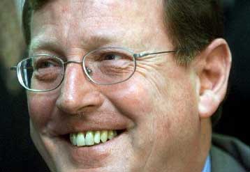 Ο Τριμπλ αναδείχθηκε ξανά ηγέτης των Ενωτικών