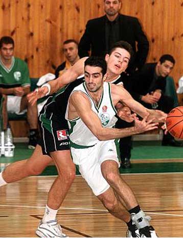 Ο Τζόνσον κερνούσε και ο Μίλωνας έπινε στο ντέρμπι των νεοφώτιστων <i> Μακεδονικός – Μίλωνας 87-