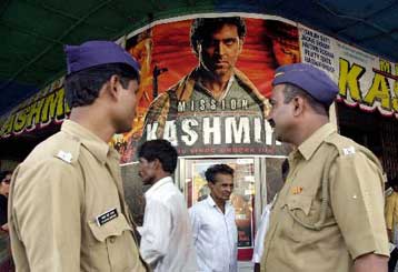 Δώδεκα Πακιστανοί στρατιώτες νεκροί σε ανταλλαγή πυρών με Ινδούς στο Κασμίρ