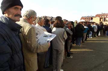 Χωρίς σοβαρά προβλήματα οι δημοτικές εκλογές στο Κόσοβο