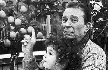 Τα 50 χρόνια θεατρικής προσφοράς του Ιάκωβου Καμπανέλλη τιμά το Ανοιχτό Θέατρο