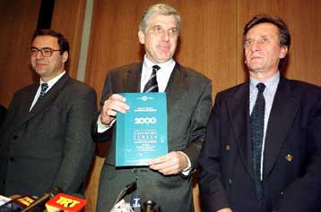 Τα «αποθεματικά ασφαλείας» του προϋπολογισμού 2001 θα προστατεύσουν την οικονομία