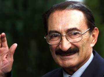 Η Ελλάδα αποφεύγει το διάλογο, δηλώνει ο Μπουλέντ Ετζεβίτ<i>Για σκληροπυρηνικούς στην Αθήνα κάνε