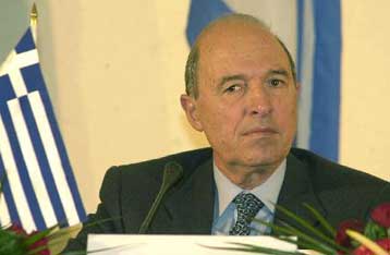 Στόχος η ισχυρή Ελλάδα, επισημαίνει ο Σημίτης στο μήνυμα για την εθνική επέτειο