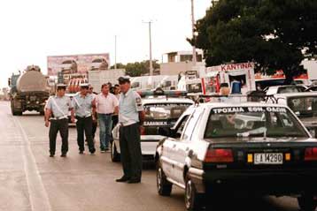 Επιστρέφουν δριμύτερα… τα αλκοτέστ στους δρόμους των ελληνικών πόλεων