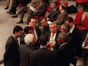 Αναβλήθηκε η συζήτηση για την αποστολή κυανοκράνων στα παλαιστινιακά εδάφη