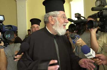 «Ενοχλημένη» η Ιερά Σύνοδος από την έκταση που έλαβαν οι δηλώσεις των ανταρτών – μητροπολιτών