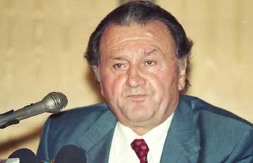 Παραιτήθηκαν οι πρόεδροι του Παιδαγωγικού Ινστιτούτου και του Κέντρου Έρευνας <i>Συγκροτείται επ