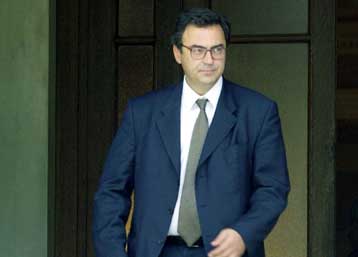 Για τη μετοχοποίηση της ΔΕΗ και θέματα ενέργειας ενημέρωσε τον πρωθυπουργό ο Ν.Χριστοδουλάκης