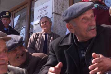 Το Ευρωκοινοβούλιο υποστηρίζει τα δικαιώματα των μειονοτήτων στην Αλβανία