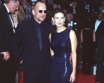 Αίτηση διαζυγίου υπέβαλαν Μπρους Ουίλις και Ντέμι Μουρ