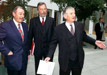 Υπέρ της απαγόρευσης του NPD τάσσονται οι υπουργοί Εσωτερικών των γερμανικών κρατιδίων