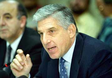 Δεν θα επηρεάσει την κατάρτιση του προϋπολογισμού η άνοδος του δολαρίου, διαβεβαιώνει ο Γ.Παπαντωνίο