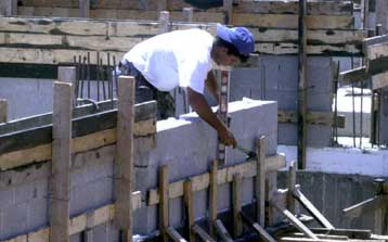 Επιβολή ΦΠΑ στις οικοδομές ζητούν οι κατασκευαστές