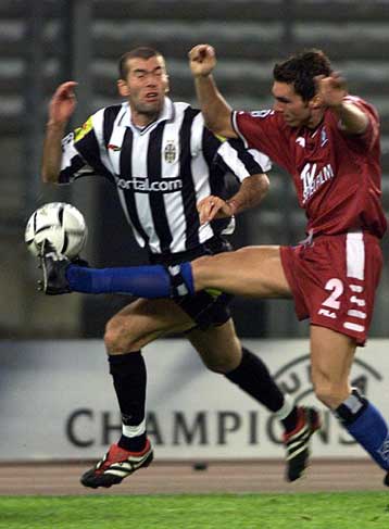 Ο Ζιντάν προτρέπει τους συμπαίκτες του να δώσουν τον καλύτερο εαυτό τους στο ματς με τον Παναθηναϊκό