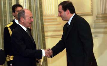 Ανήσυχος για τα εθνικά θέματα εμφανίστηκε στον Πρόεδρο της Δημοκρατίας ο Κ.Καραμανλής