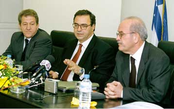 Τον Ιούνιο του 2001 η μετοχοποίηση της ΔΕΗ, λέει ο Ν.Χριστοδουλάκης