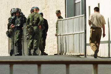 Έληξε η εξέγερση των κρατουμένων στην Κωνσταντινούπολη<i>Σε εξέλιξη άλλη εξέγερση στις φυλακές τ