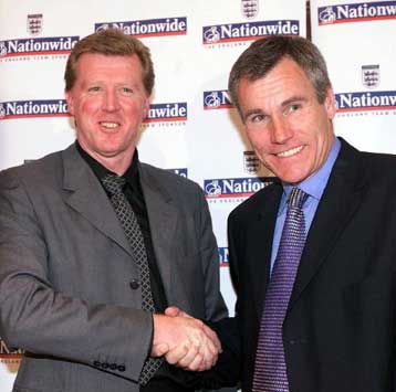 Νεαρούς παίκτες θα δοκιμάσει ο Τέιλορ στο φιλικό με την Ιταλία