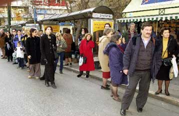 «Έξυπνες» στάσεις για τους επιβάτες των τρόλεϊ