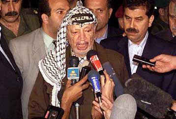 Έκκληση Κλίντον για συνέχιση της ειρηνευτικής διαδικασίας<i>Οξεία προσωπική επίθεση Αραφάτ εναντ