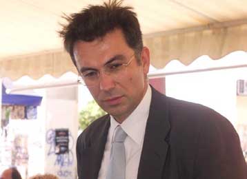 Η μεγαλύτερη απειλή για τη δημοκρατία είναι η διαπλοκή, δηλώνει ο Θ.Ρουσόπουλος