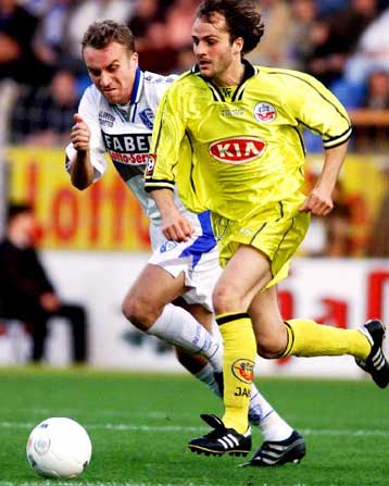 Συντριβή της Θέλτα από την Οβιέδο  <i> Αποτελέσματα σε Iσπανία, Γερμανία </i>