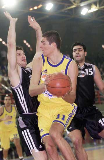 Περιστέρι για… φίλημα 77-70 τον ΠΑΟΚ