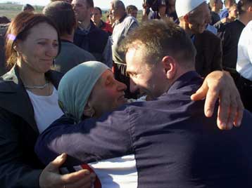 Γενική αμνηστία σχεδιάζει να χορηγήσει ο Κοστούνιτσα<i>Θα αποφυλακιστούν και οι Αλβανοί Κοσοβάρο