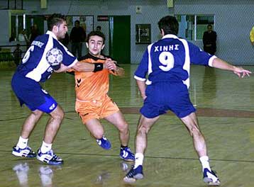 Η τρίτη αγωνιστική στα πρωταθλήματα χάντμπολ ανδρών και γυναικών