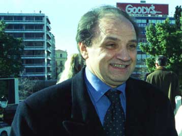 Στις ΗΠΑ θα συνεχίσει τη… ζωή του ο Στέφανος Τζουμάκας