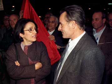 Στο πλευρό του Κωστόπουλου παλιοί συναγωνιστές του